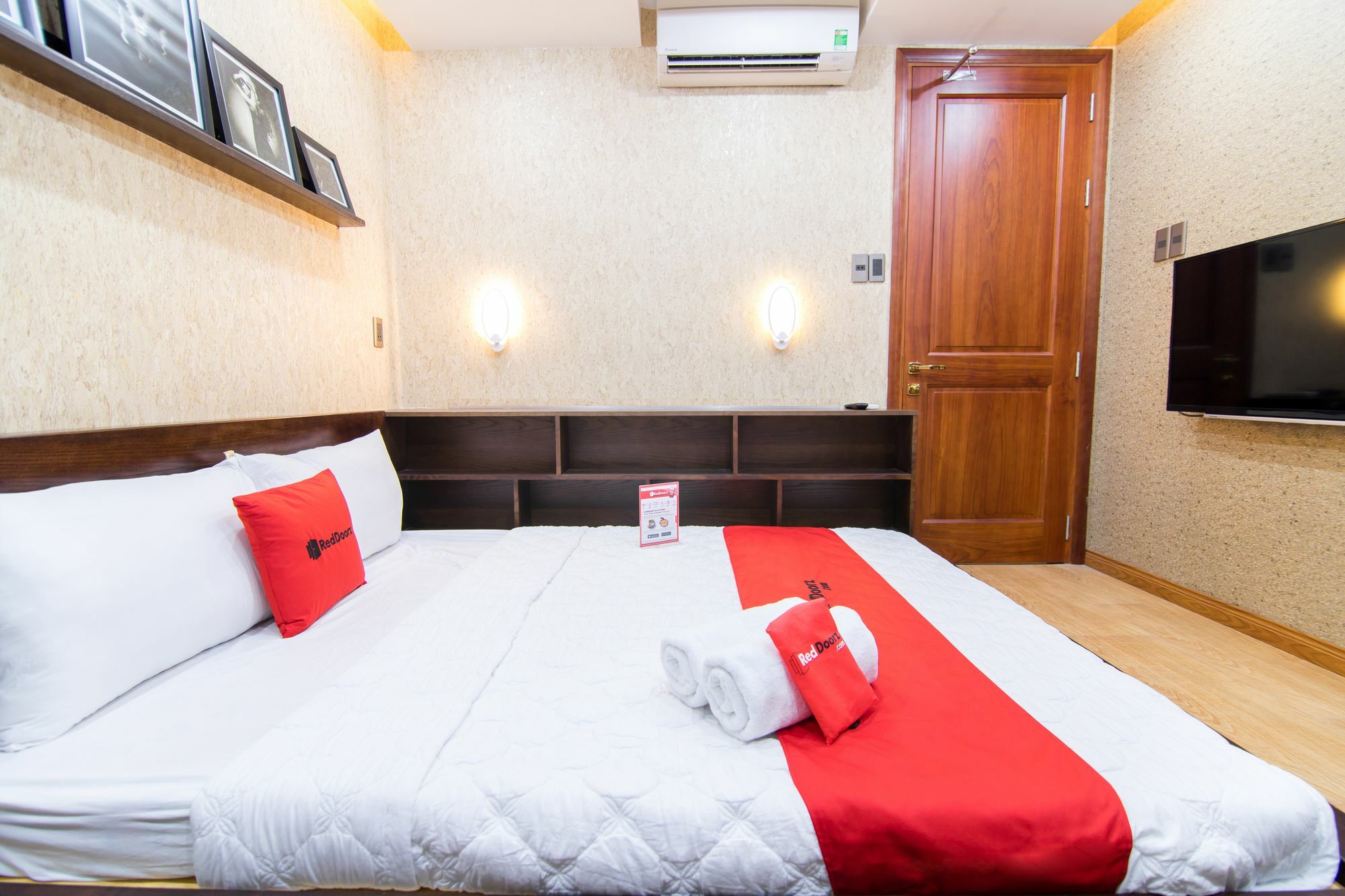 Reddoorz Plus @ Nguyen Trai Street Хошимин Экстерьер фото